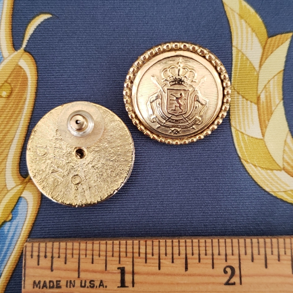 VTG signed Ellen D. Crest earrings, gold dipped - Picture 5 of 7
